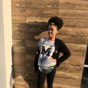 Meet your Posher, Ayana